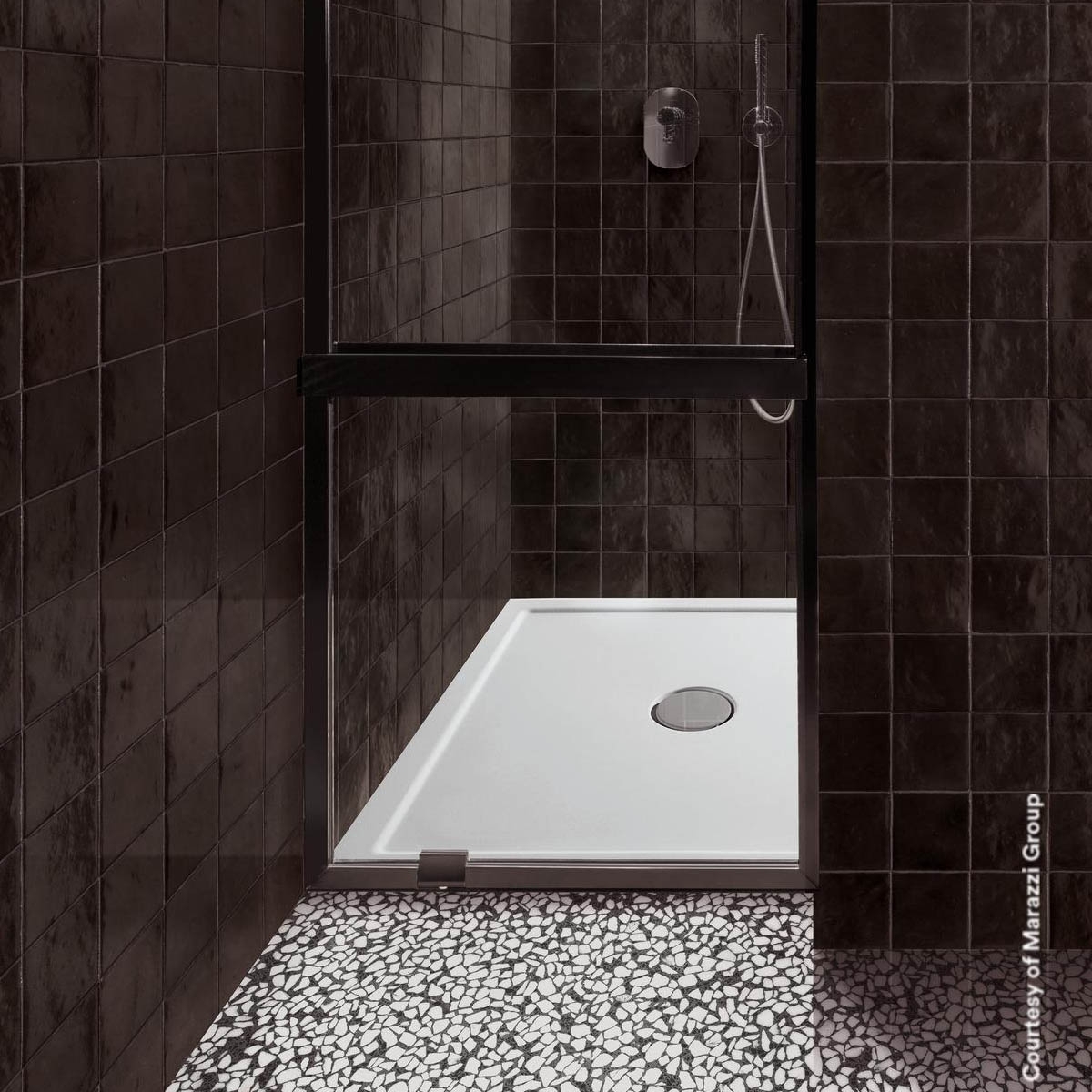 Baño con Revestimiento Zellige Carbone 10x10