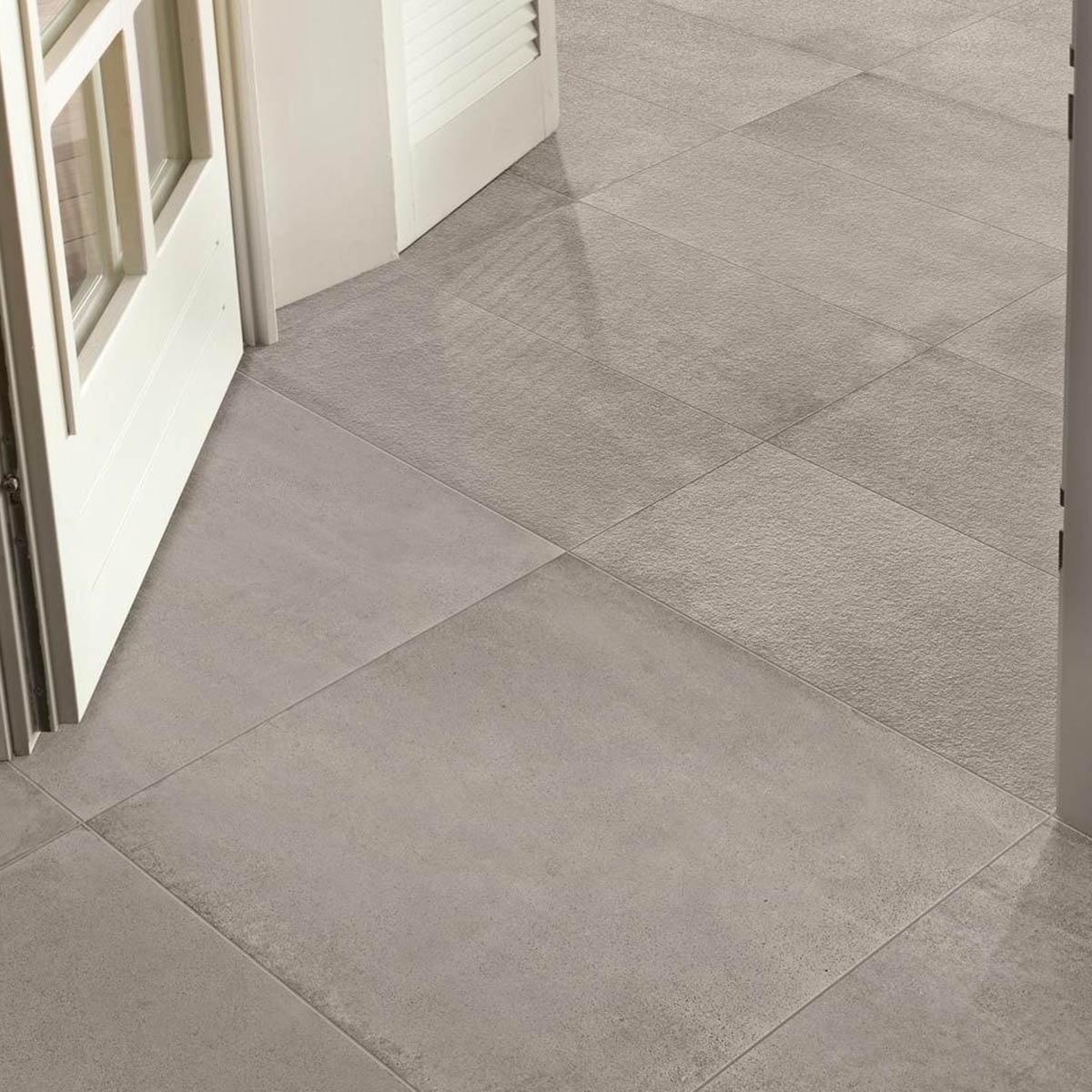 Innenraum mit Appeal Taupe Pavement 60x60