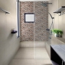 Baño con Revestimiento Appeal Sand Decoro Book 25x76