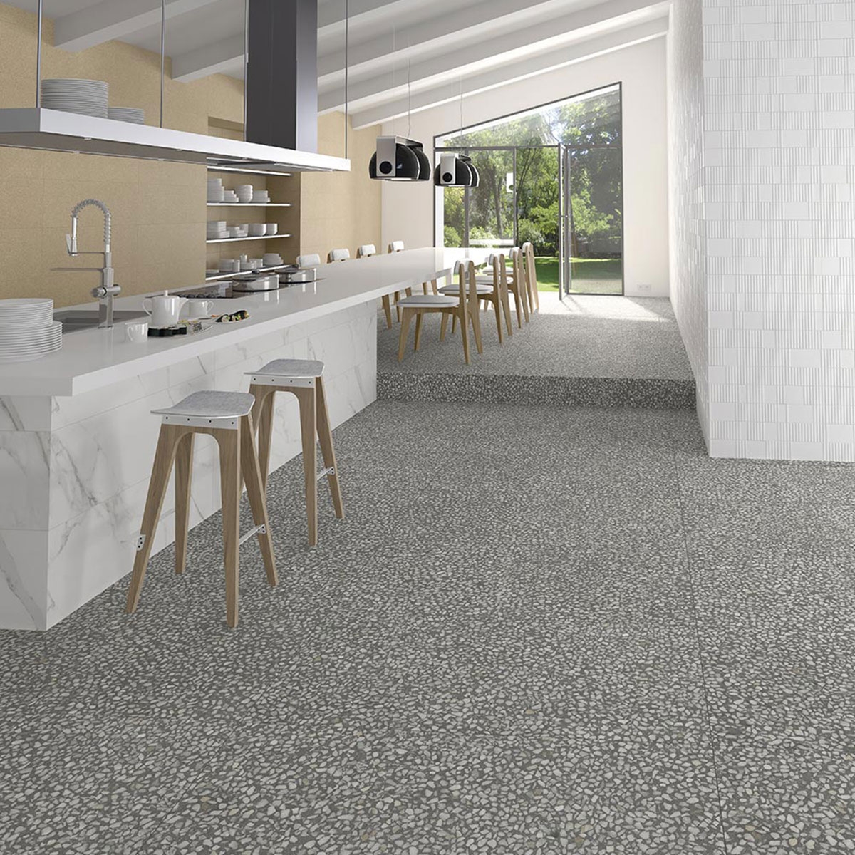 Innenraum mit Lesolo-R White-Beschichtung 32x99 (Box 1,267m²)
