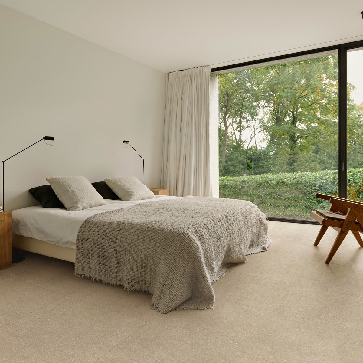 Interior com pavimento Mystone Berici Bege 75x75