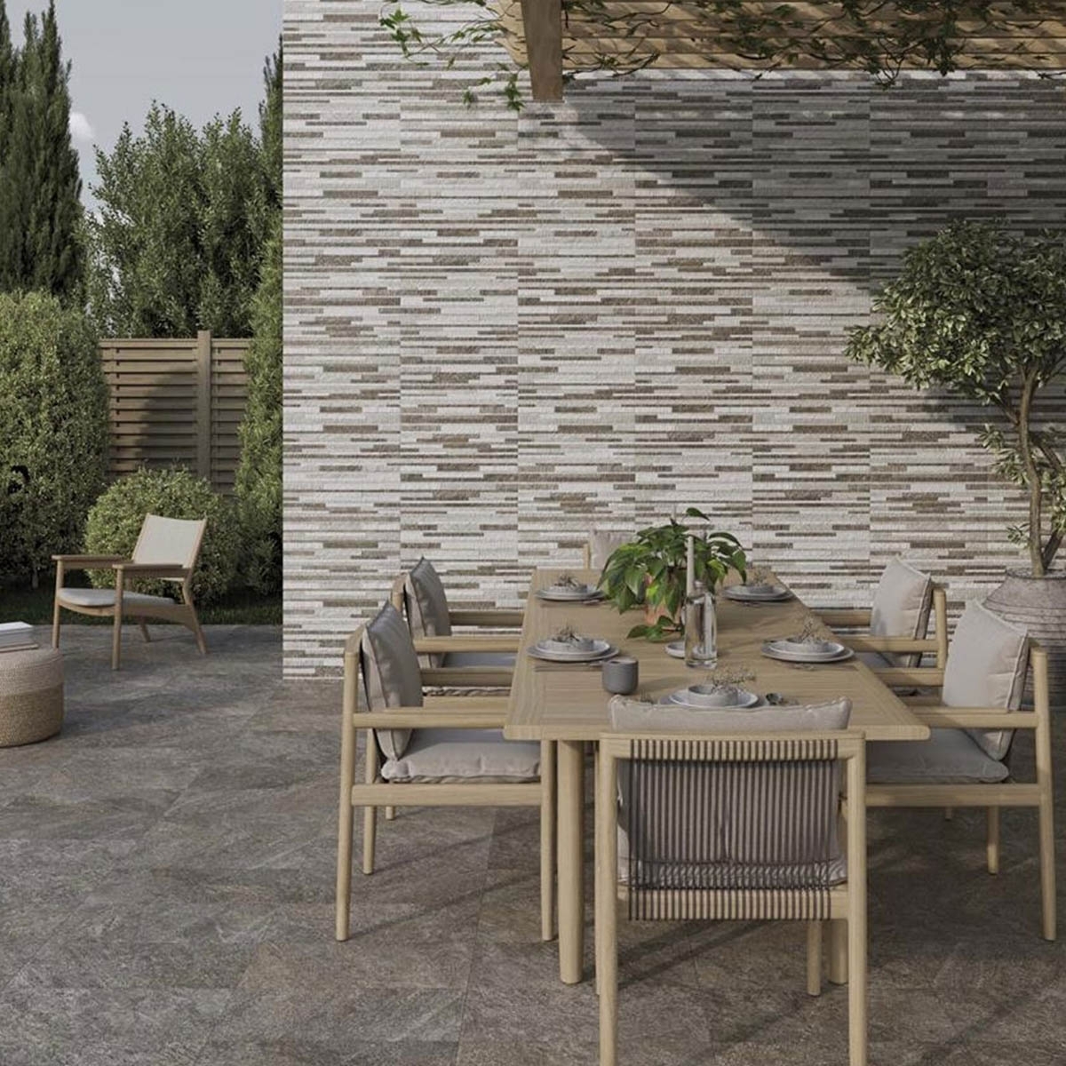 Exterior con Revestimiento Rootlate Muro Multi Antideslizante 30x60
