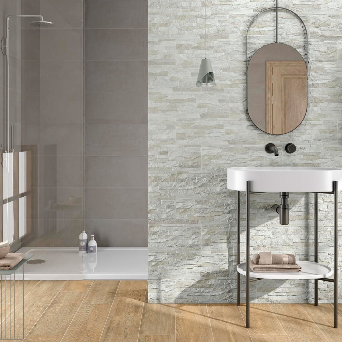 Badezimmer mit AT Titan Neutral Beschichtung 17x52