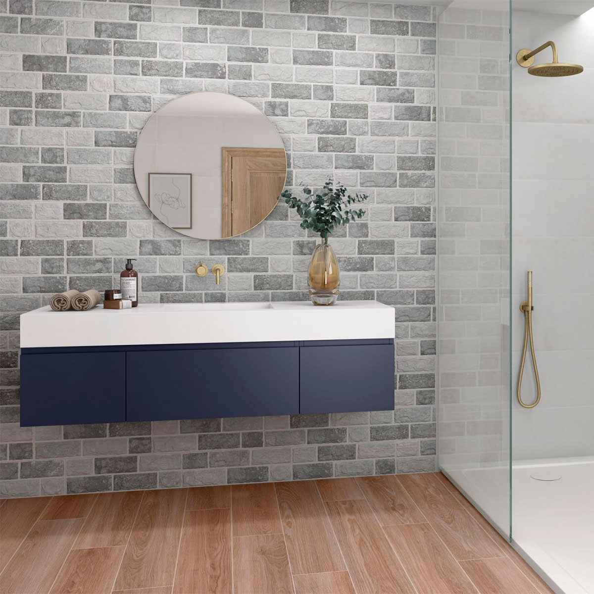 Bathroom with flooring AT Aren Siena 20x120