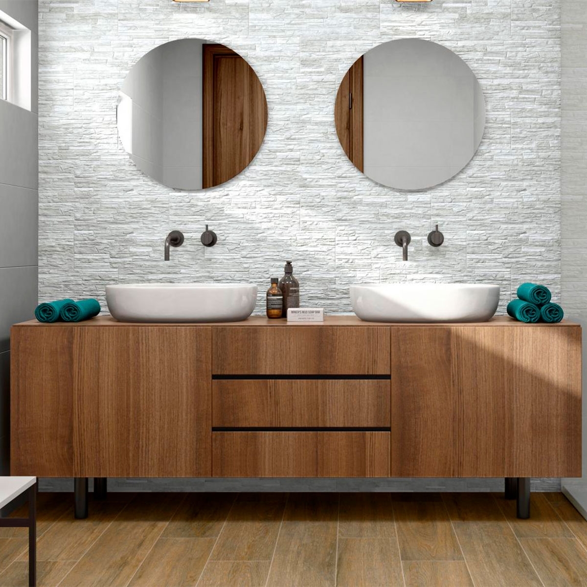 Bathroom with AT Teide Neutral coating 17x52