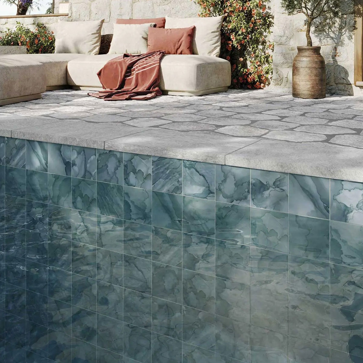 Piscina con Revestimiento Aquarelle Midnight Antideslizante 33x33