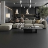Sala con Pavimento Argos Black 56X48