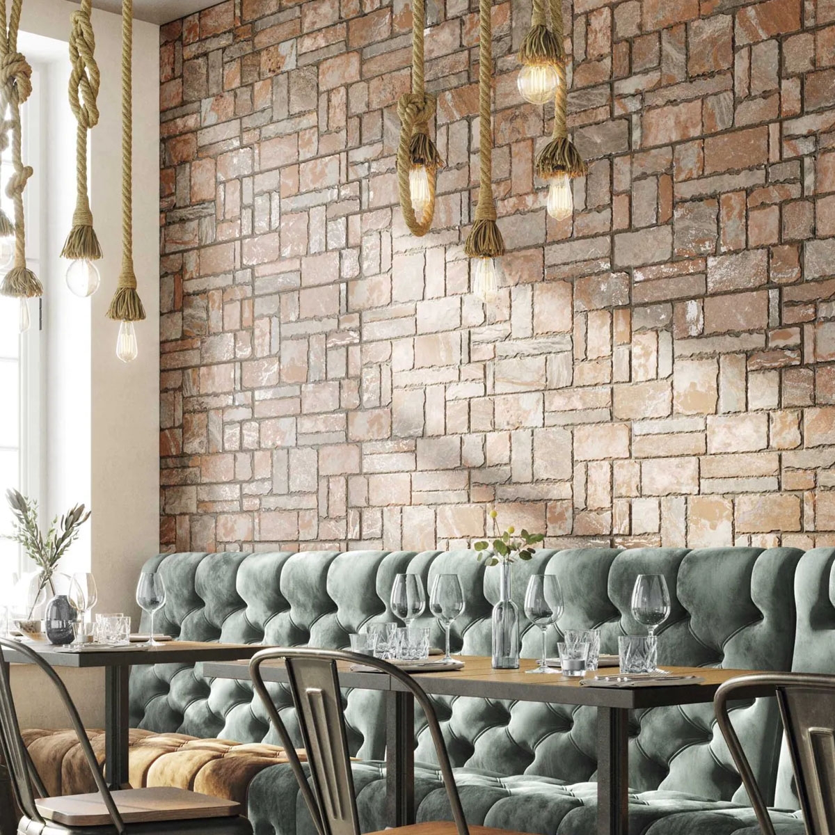 Restaurant mit rutschfester Beschichtung aus Canyon Stonework 44x66