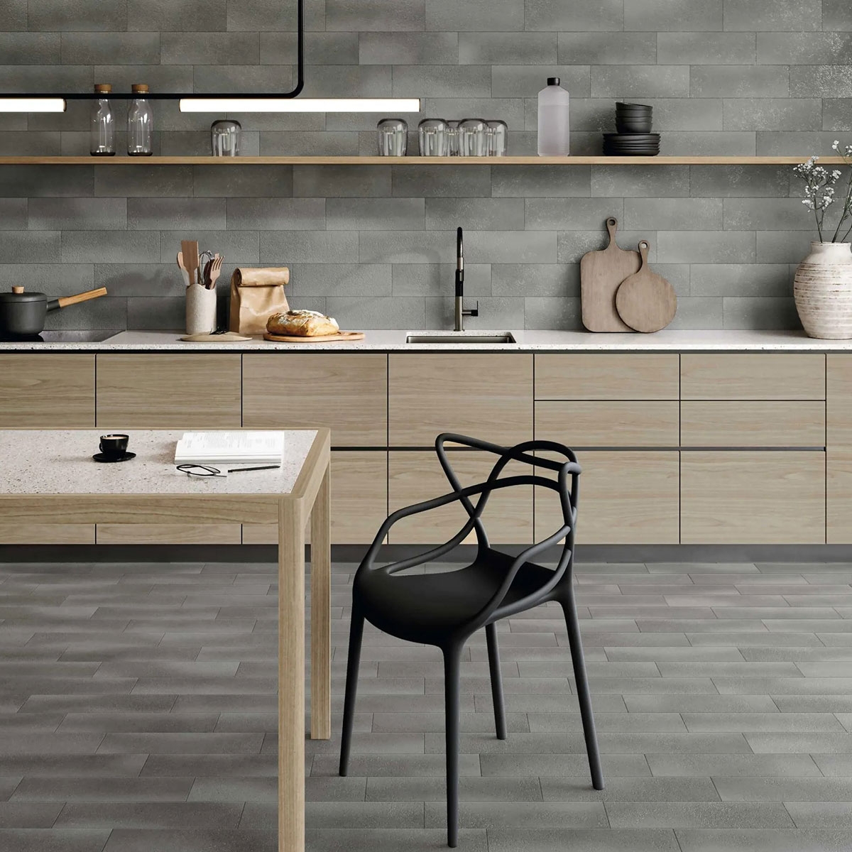 Kitchen with Pavement and Coating Atobón Grey 15x45