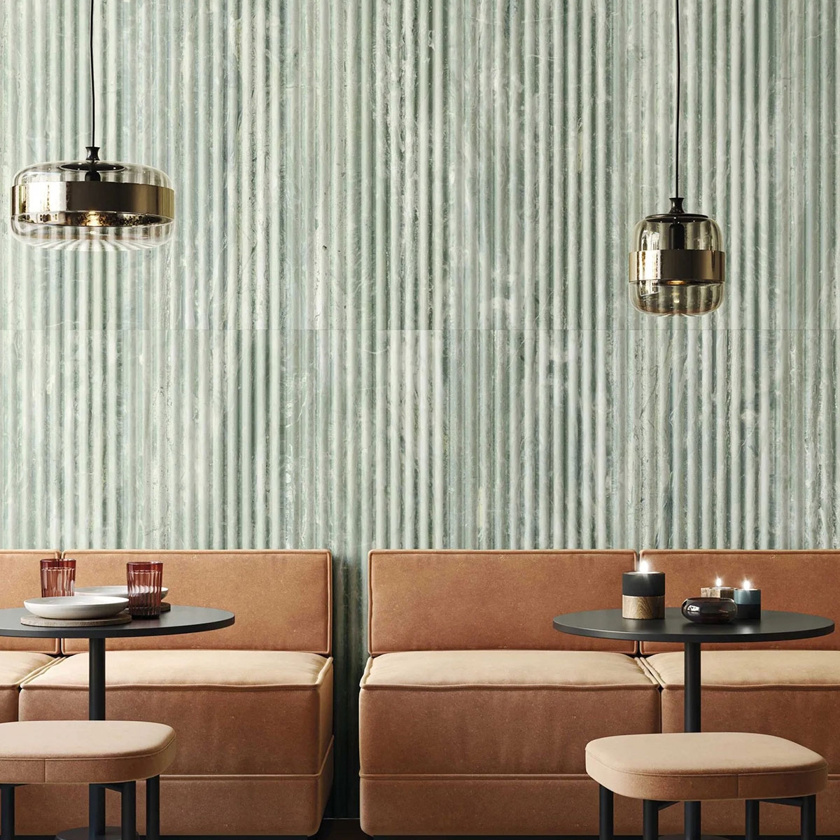 Interior with Fluted Travertine Jungle coating 40x120