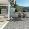 Terraza con Pavimento Scale Slate Grey 30.7x30.7