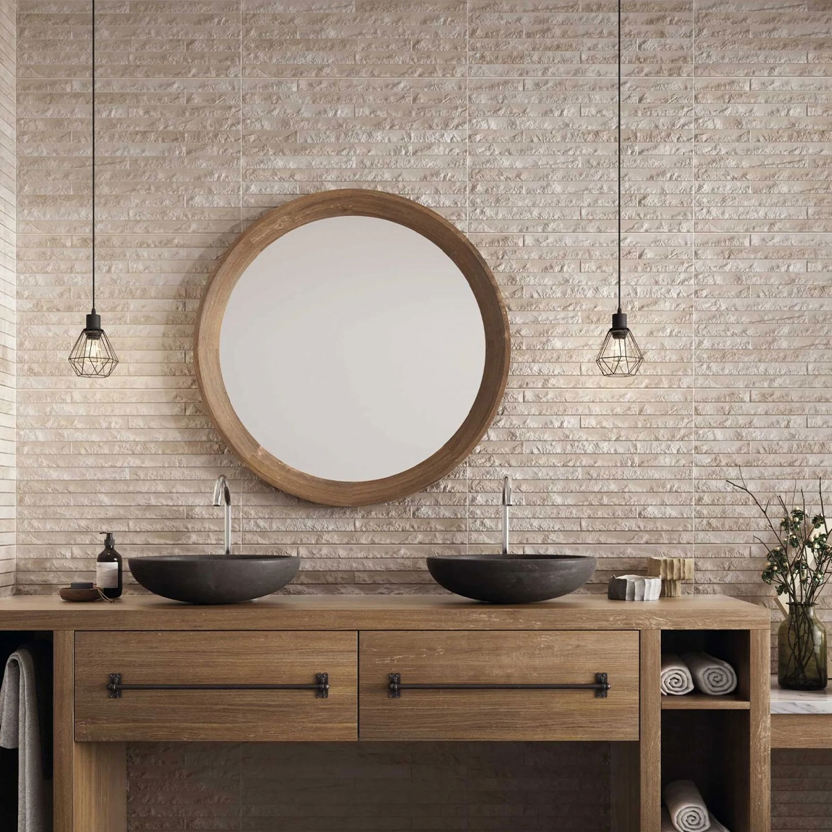 Bathroom with Yosemite Brown coating 44x66