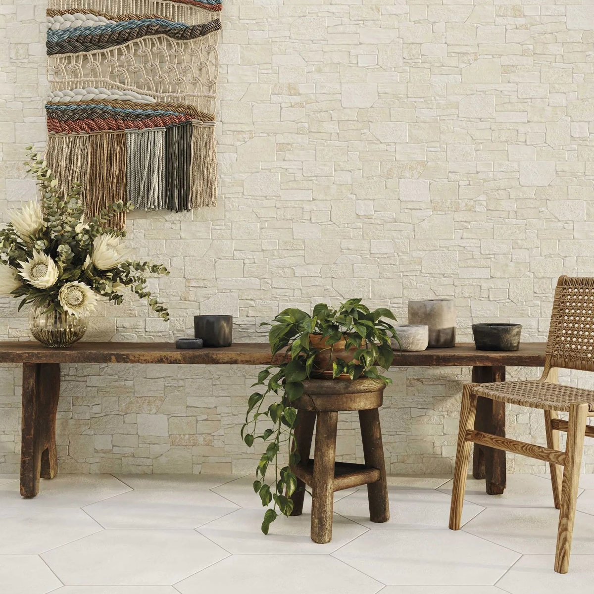 Innenraum mit Stones Ivory Abdeckung 31x56 (Box 1,21m²)