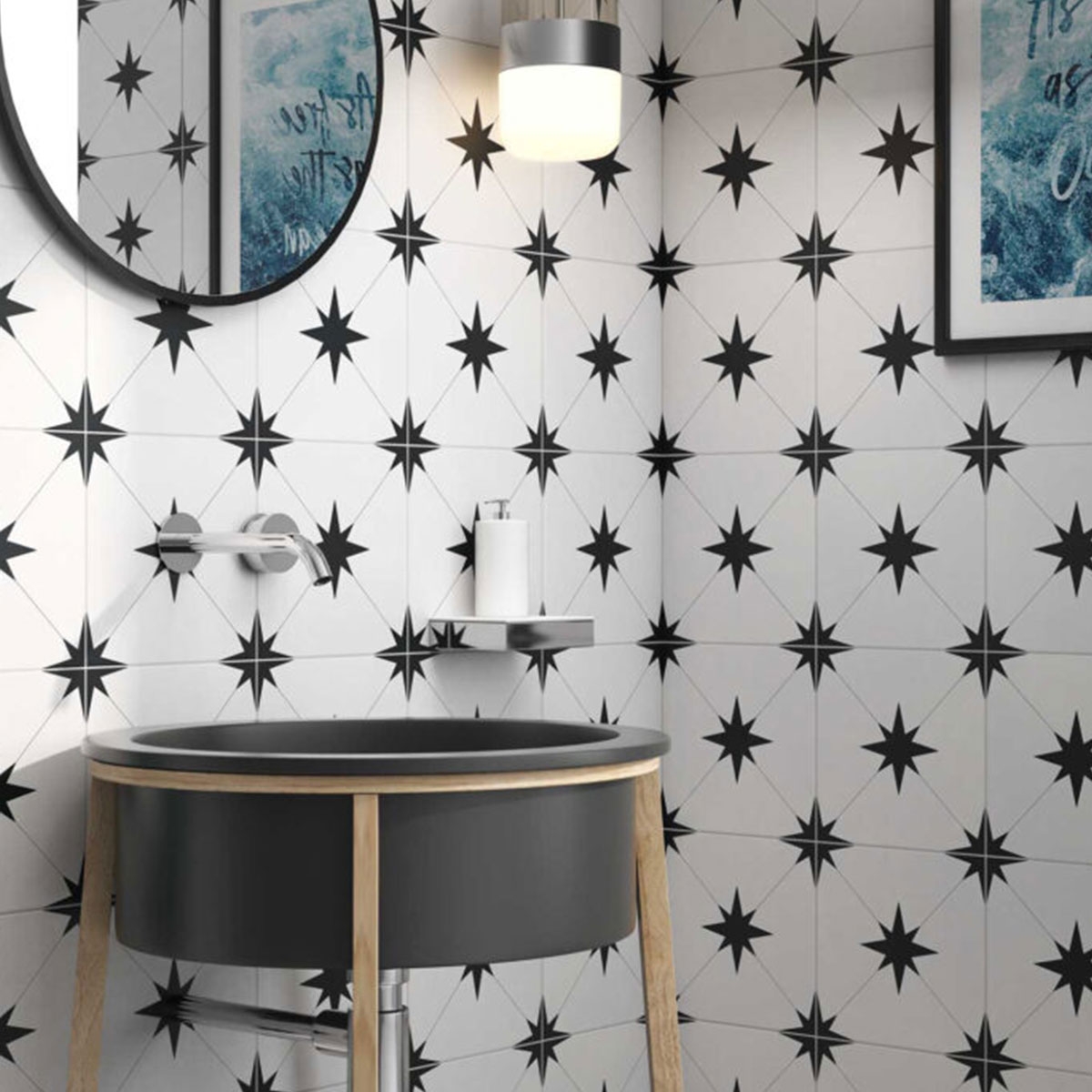 Baño con Revestimiento Llevant Black 22.3x22.3 cm