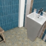 Baño con revestimiento Amalfi Bianco 7.5x30 (Caja 0.50m2)