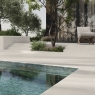 Piscina con pavimento Peldaño Recto Wabi Sabi Bianco Antideslizante 33x120