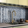 Interior con Revestimiento Memoria Tappeto 5 Blu 15x15 (Caja 0.81m2)