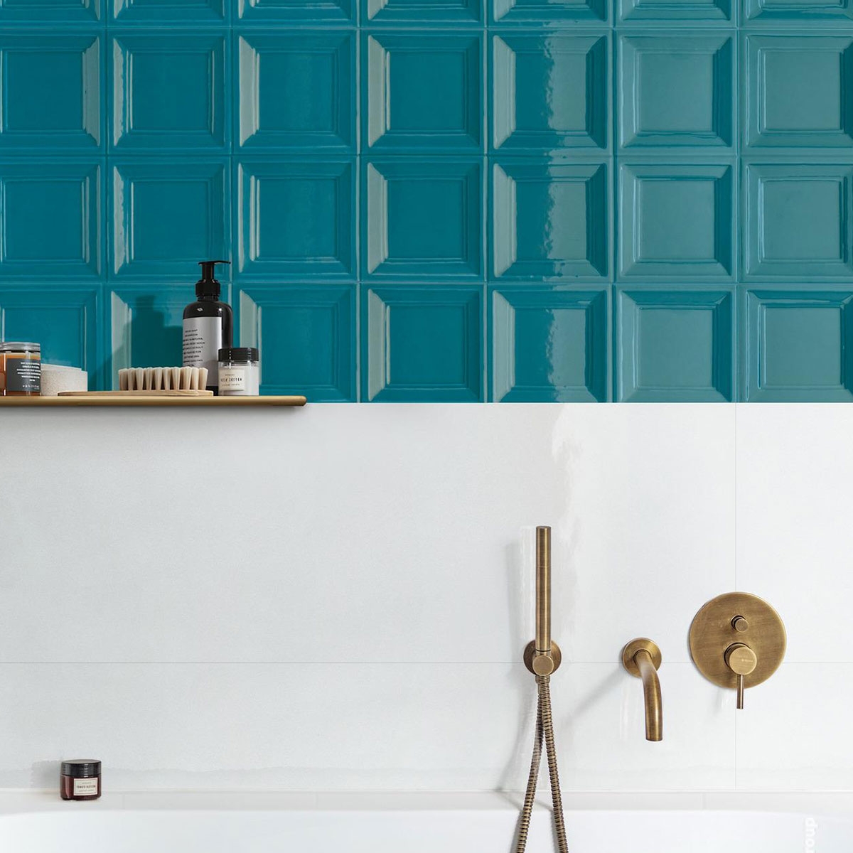 Baño con Revestimiento Bliss Ice 30x90 (Caja 1.35m2)