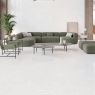 Interior con pavimento Supreme Bianco 120x120
