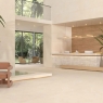 Interior con revestimiento Serenity Cream Pulido 60x120