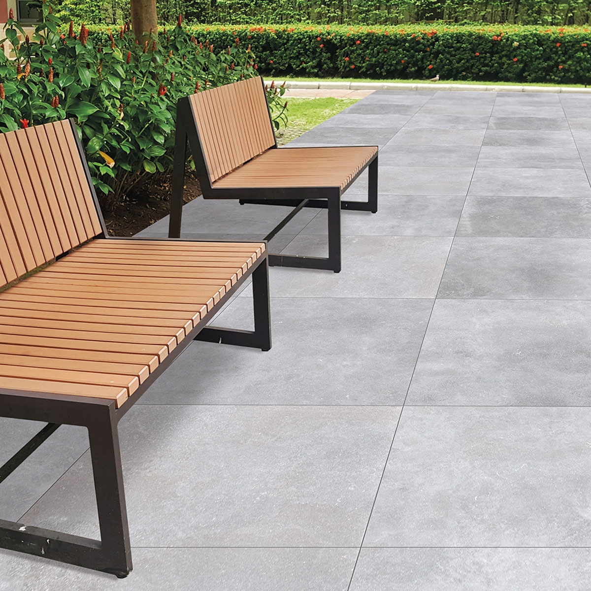 Exterior con pavimento Eternal Stone Grey Antideslizante 100x100x2 (Caja 1m2)