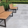 Exterior con pavimento Eternal Stone Grey Antideslizante 100x100x2 (Caja 1m2)