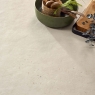 Ambiente con pavimento Happy Ivory 100x100