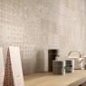 Interior con revestimiento Plaster Cementine Grey 60x60