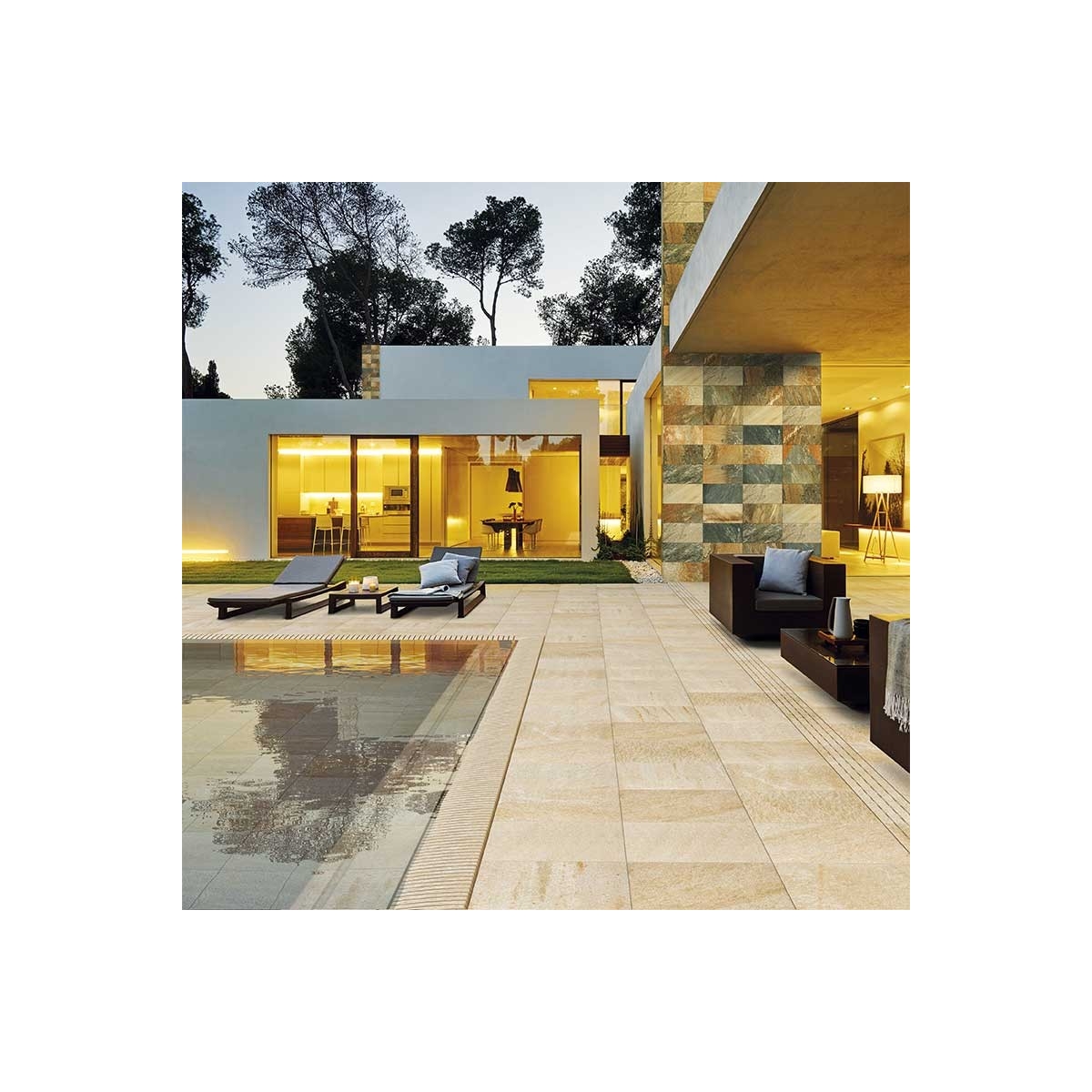 Base antideslizante para piscina serie Serena Ocra de 31x62,6