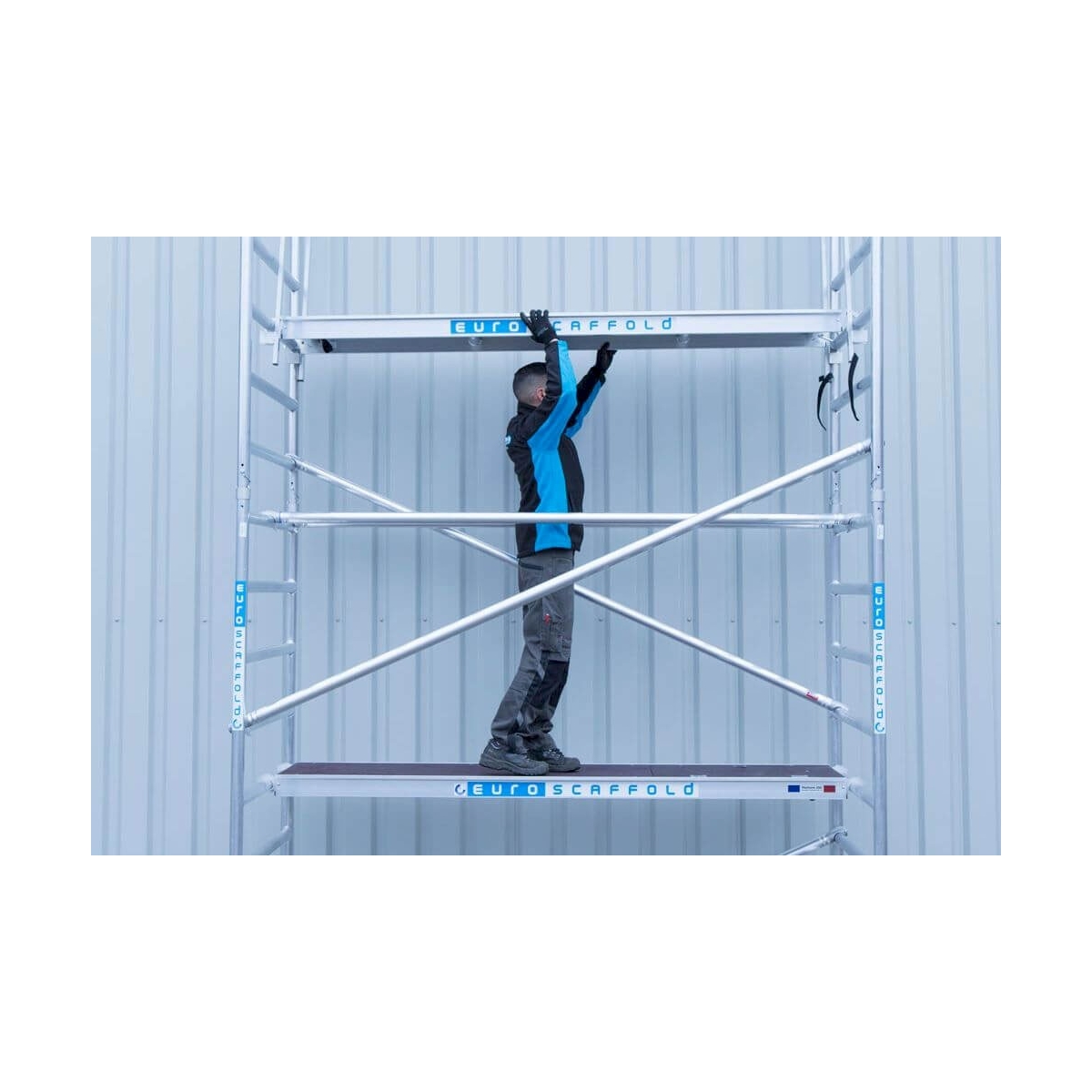 Photo de Torre Pro 75x250 avec une hauteur de travail de 6,2 m