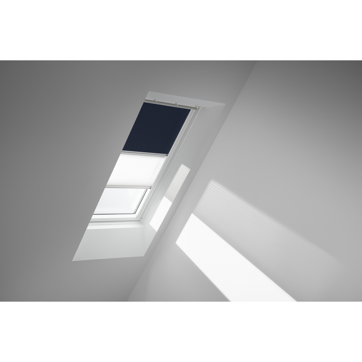 Foto da cortina manual DUO DFD Navy Blue 1100 Standard