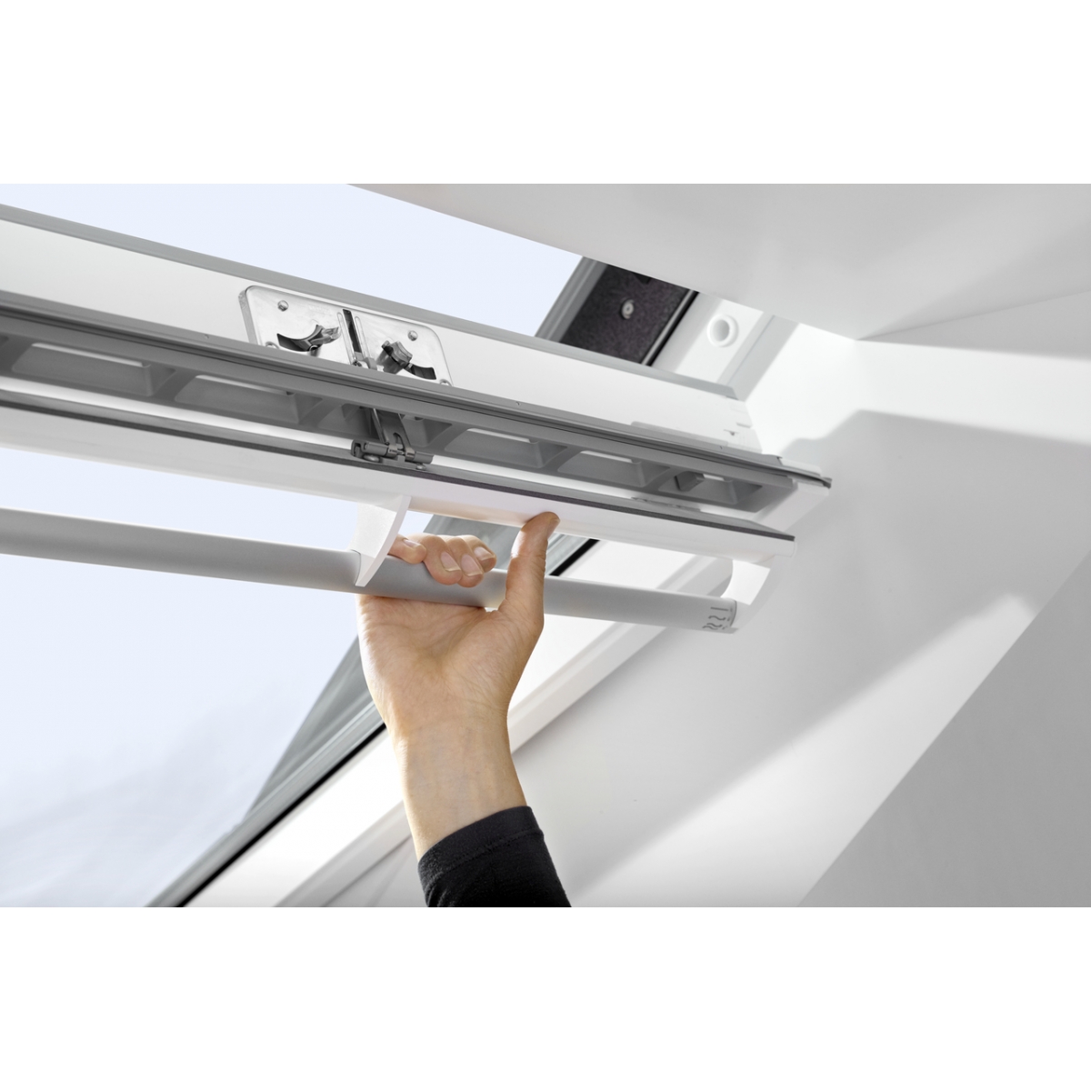 Manual Actuation Rotating Window VELUX