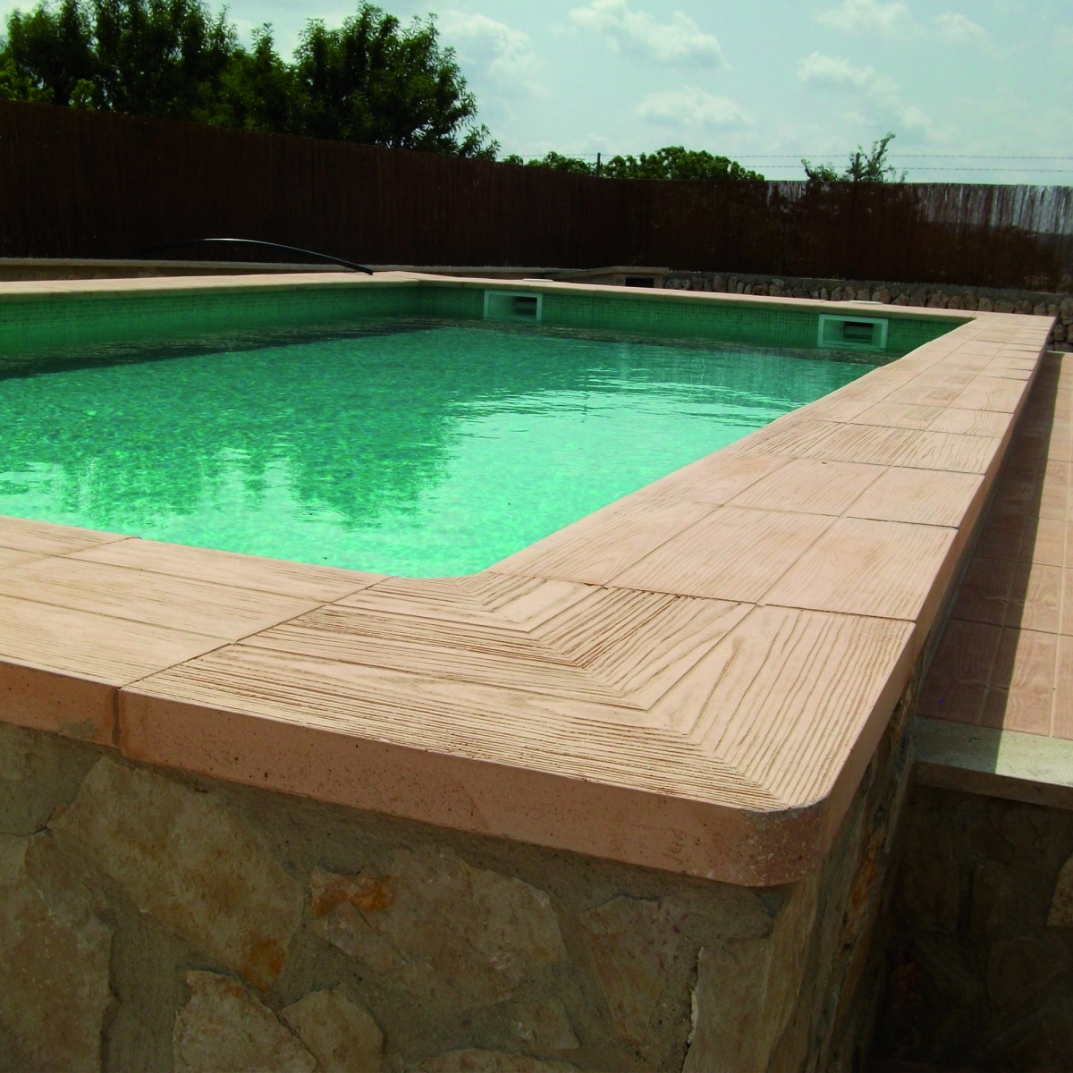 Verniprens Bords de piscine - Canada Square Pool Edge