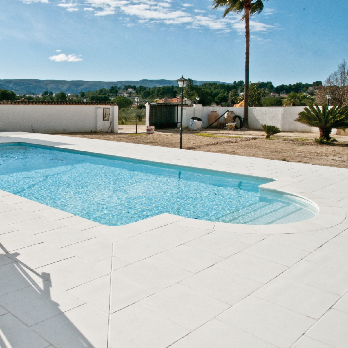 Verniprens Verniprens pool edges - Grenoble curved pool edge