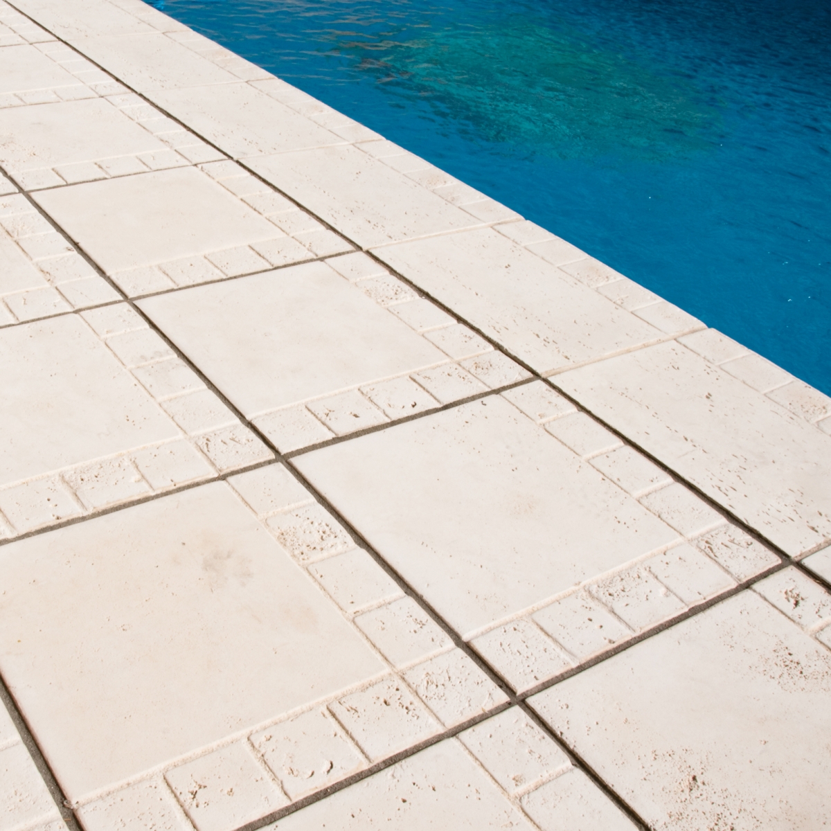 Trena Pool Edge - Bord de la piscine - Marque Verniprens