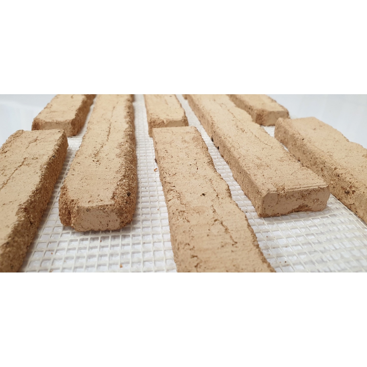 Photo of White manual plaque of 50