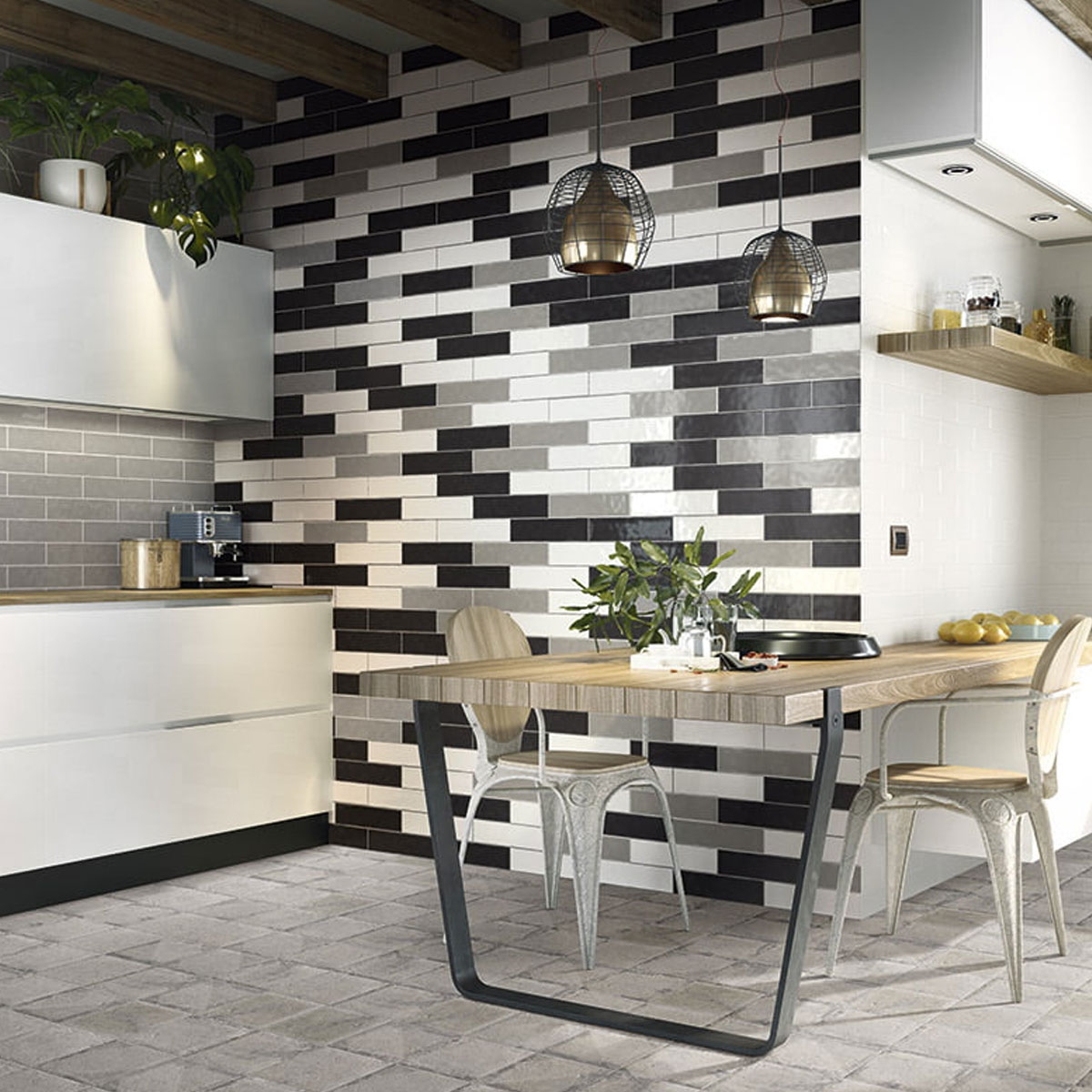 Original White 7.5x30 cm - Revestimento com Mainzude pequeno formato