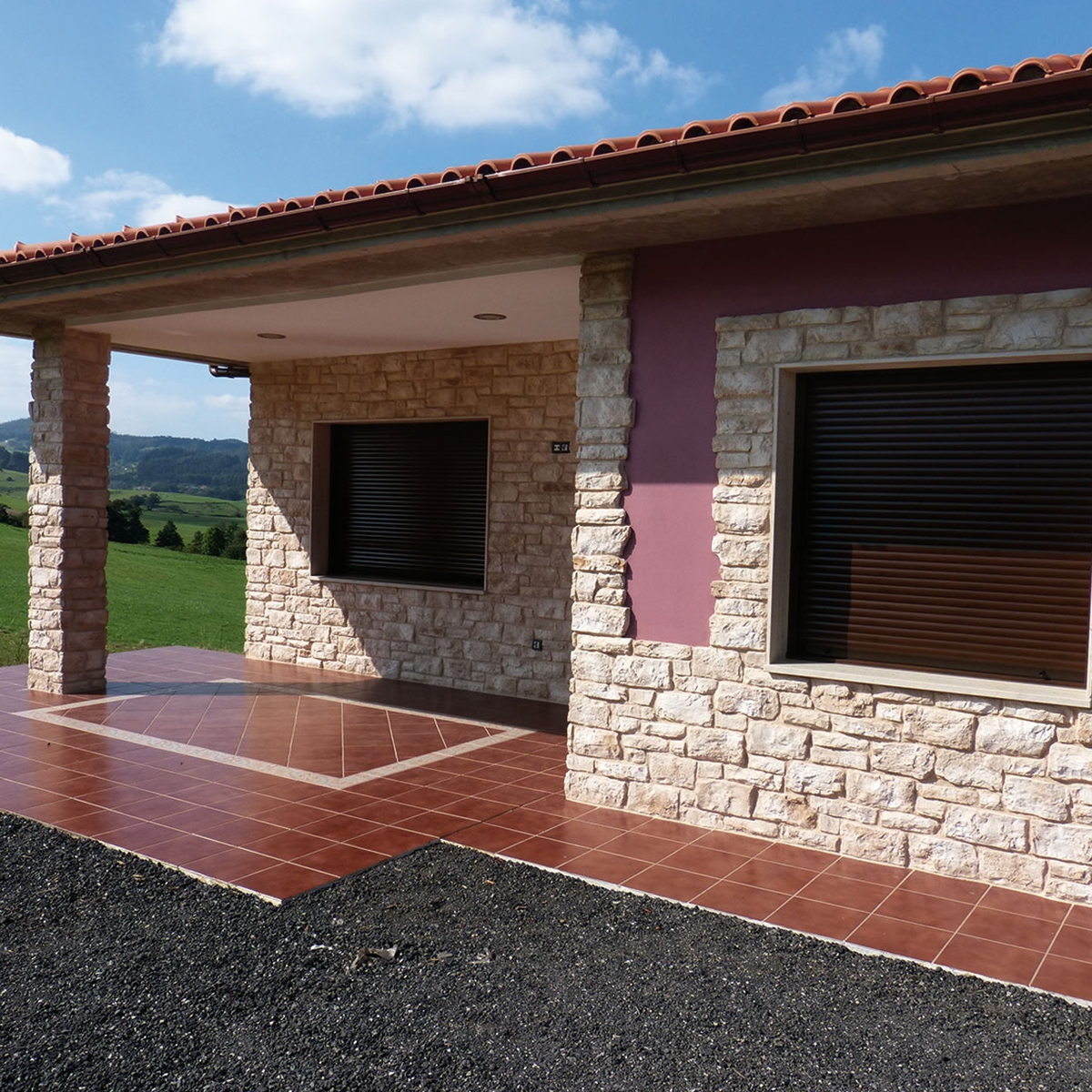 Carrelage d’intérieur et d’extérieur imitation pierre