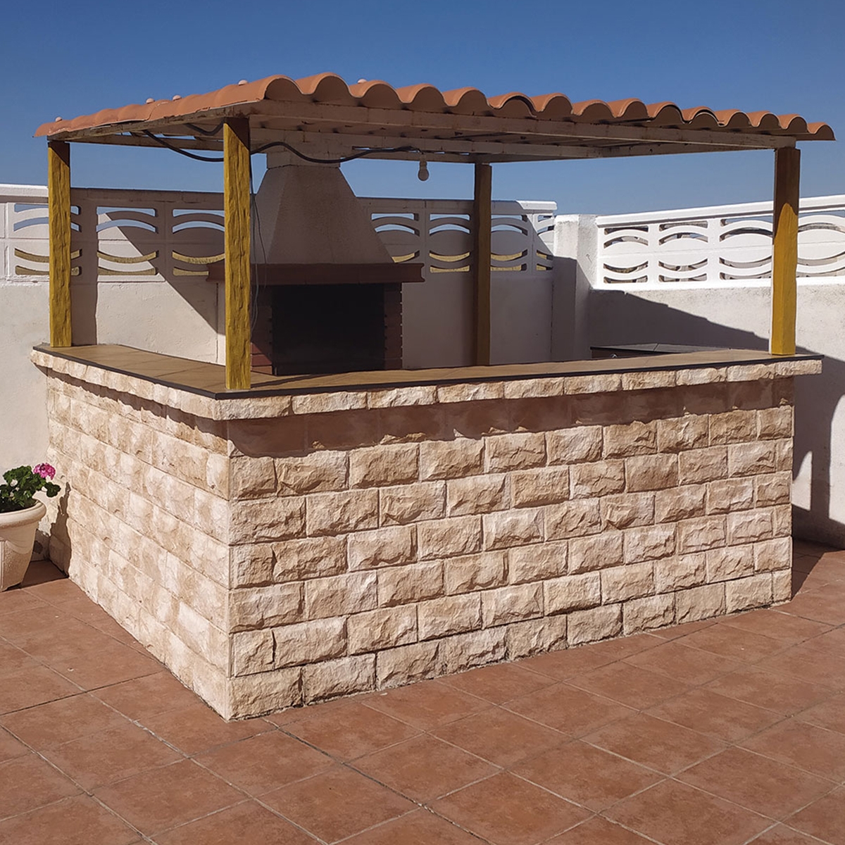 Pyrenees aneto stone imitation cladding - Verniprenscladding