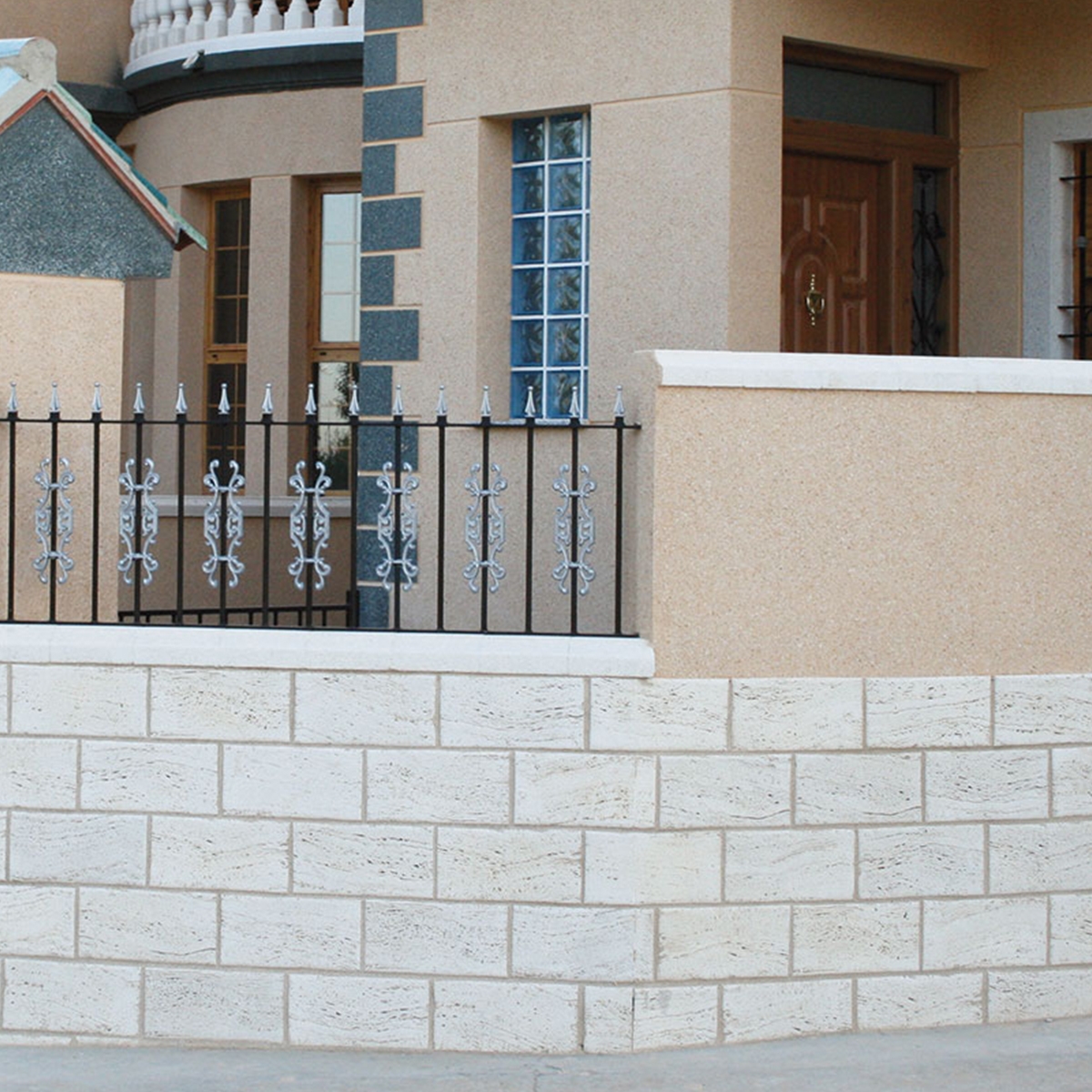 Verniprens - Concrete tile cladding - Travertine Olivillo raw stone imitation cladding