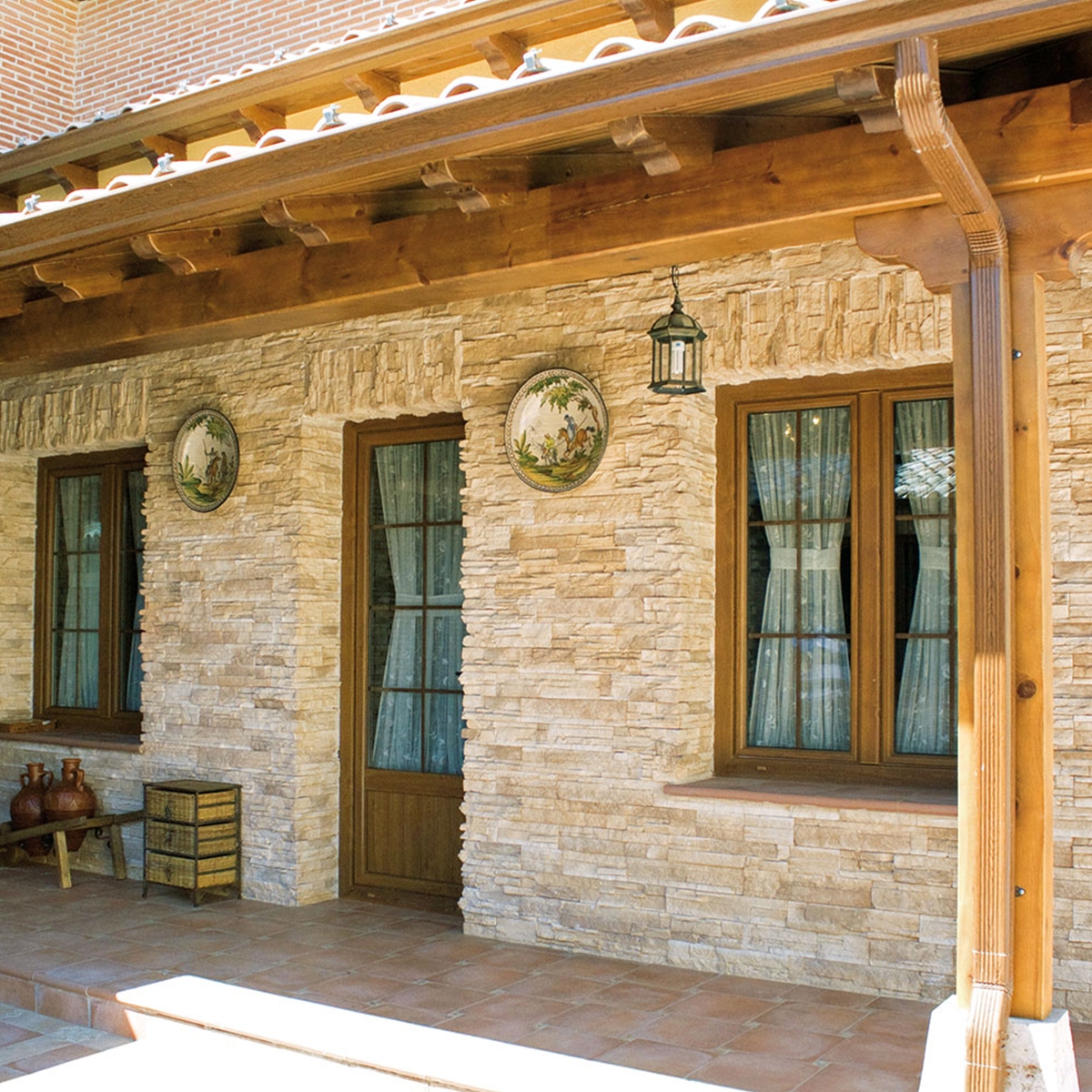 Beschichtungen – Beschichtung mit Betonfliesen – Varadero Haselnuss-Imitationssteinbeschichtung