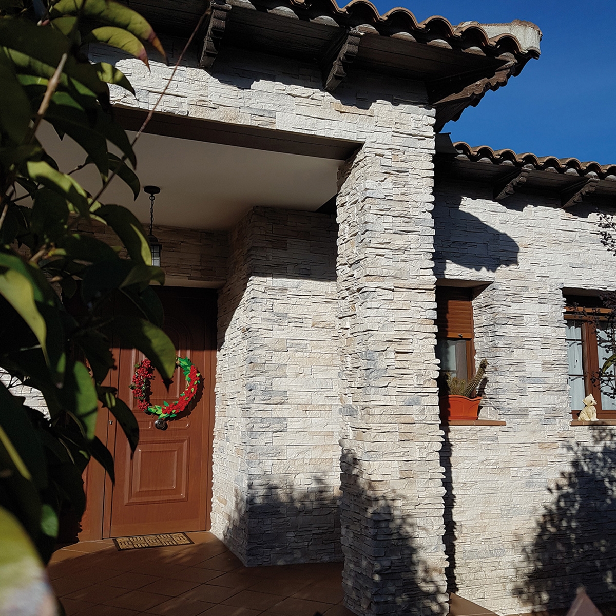 Revestimento de imitação de pedra Varadero torcaz - Revenamientos Verniprens