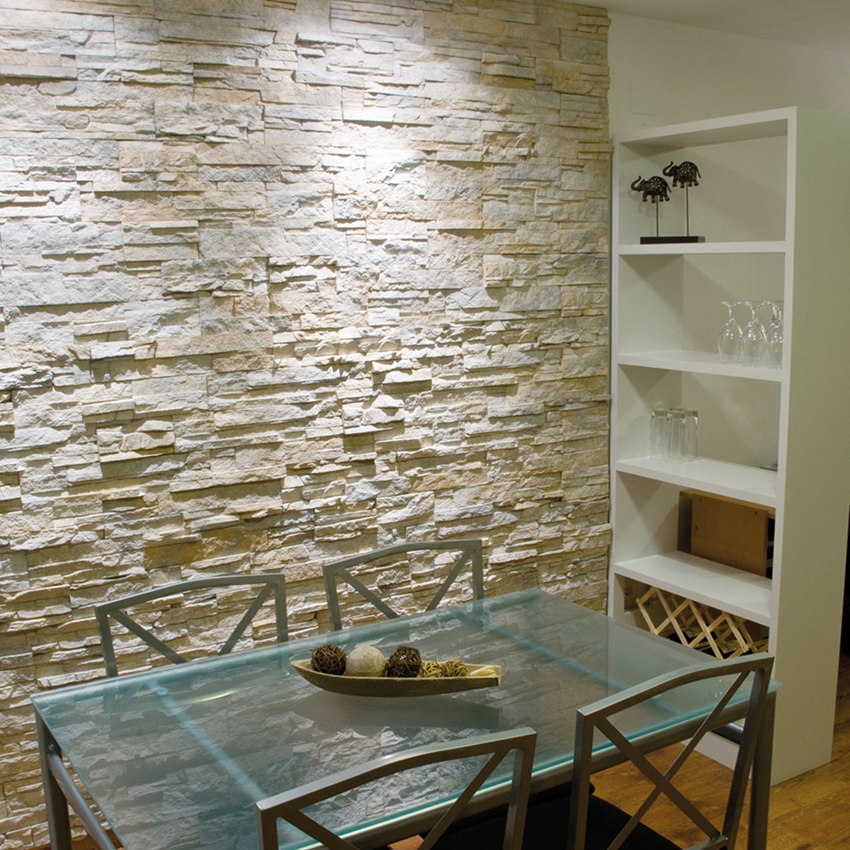 Verniprens - Photo of Varadero torcaz imitation stone cladding