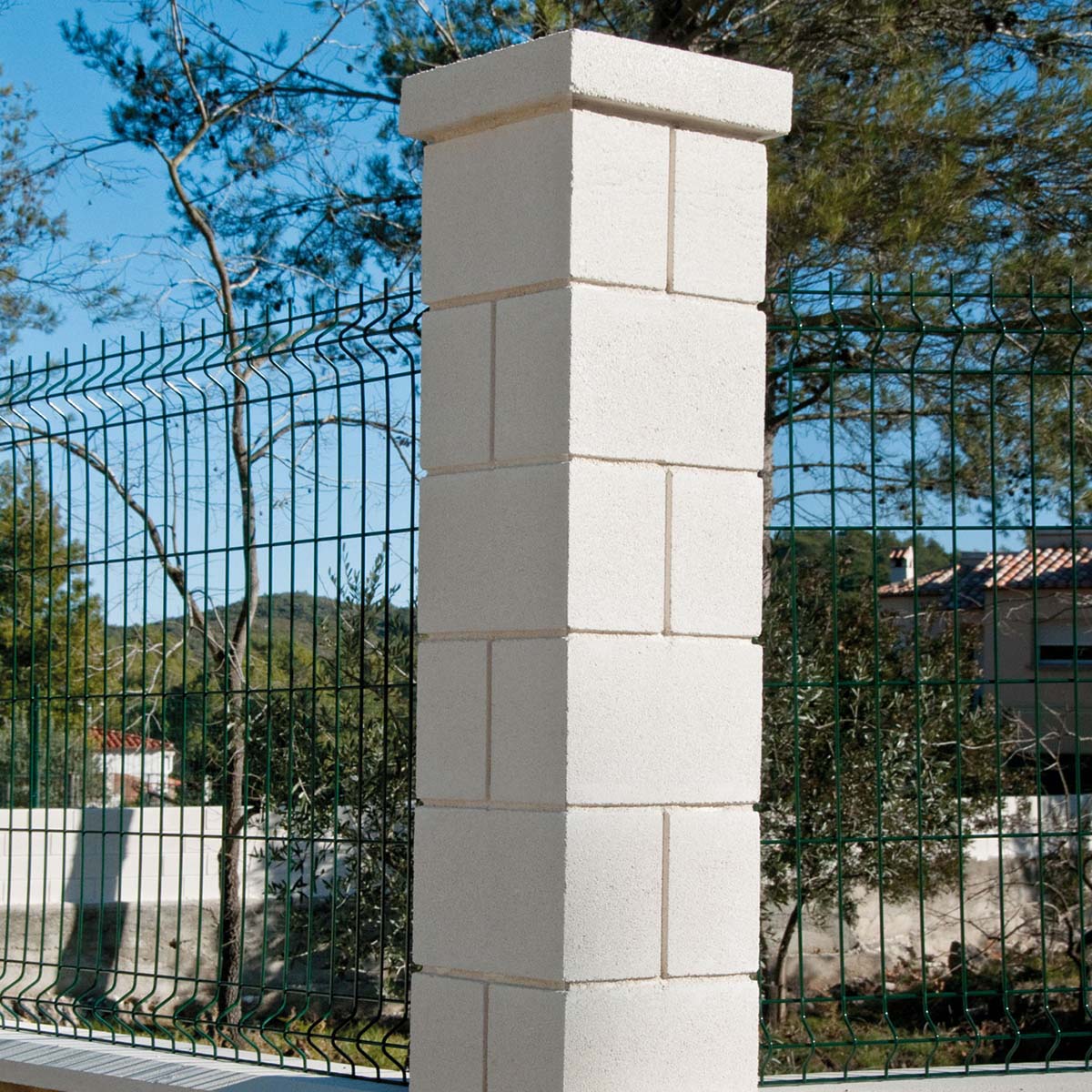 Pilastra Volcán - Piscinas e jardim Verniprens