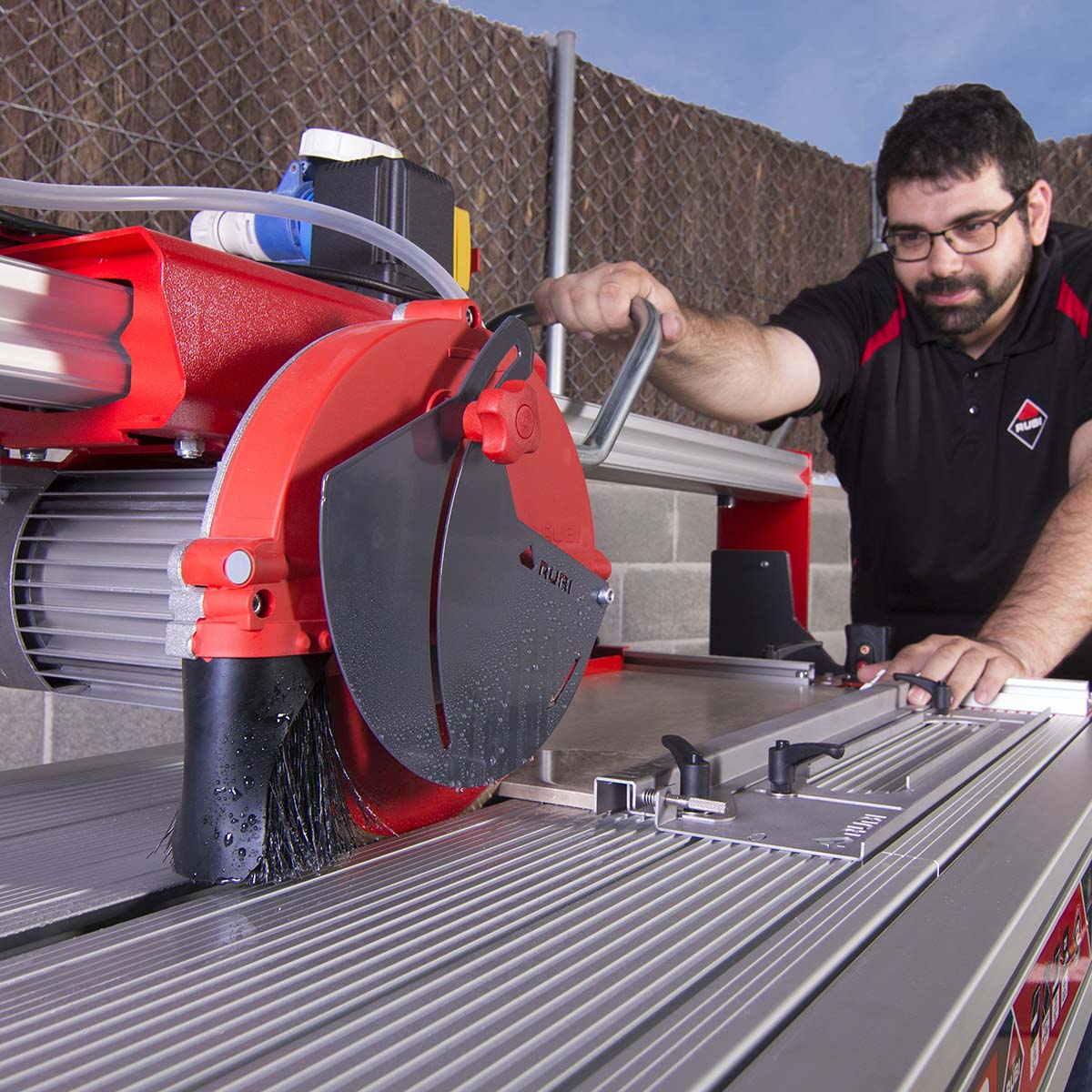 Rubi - Découpeuses électriques en céramique - DS-250-N 1300 Découpeuse électrique Laser&Level