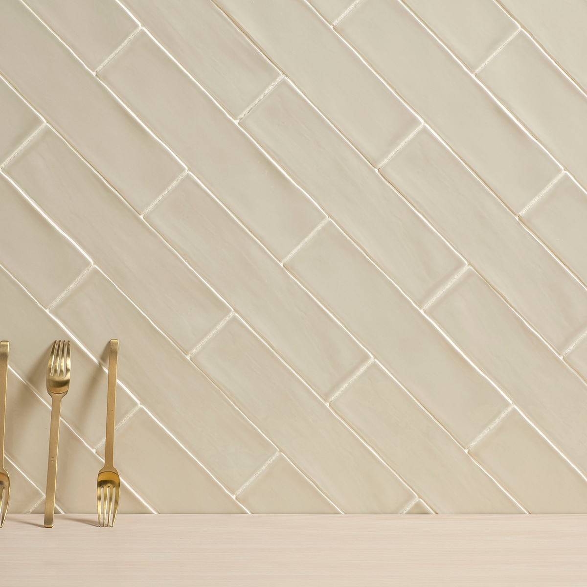 Poitiers Pearl 7.5x30 Harmony