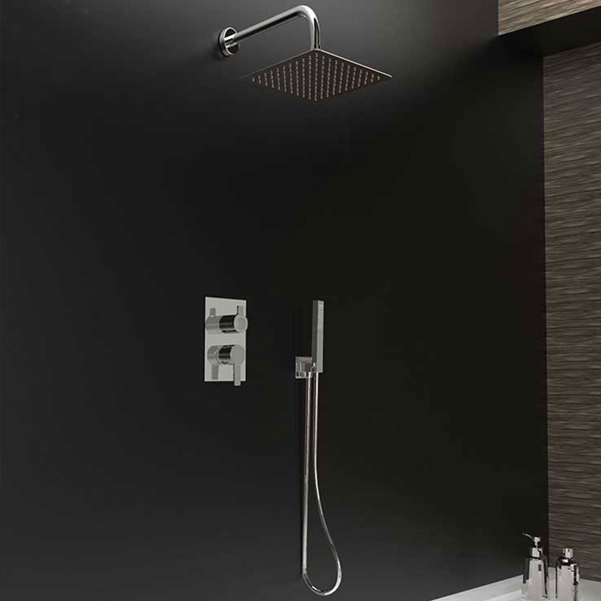Grand robinet de douche encastré monocommande carré Blautherm