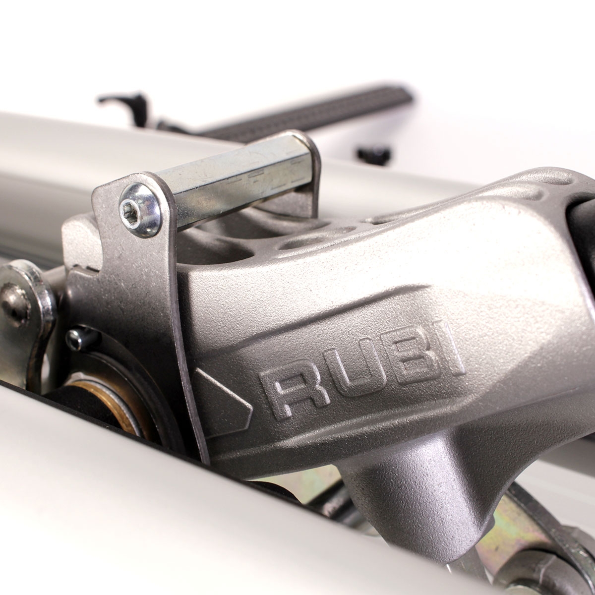 Rubi - Photo of TZ-850 Ceramic Hand Cutter