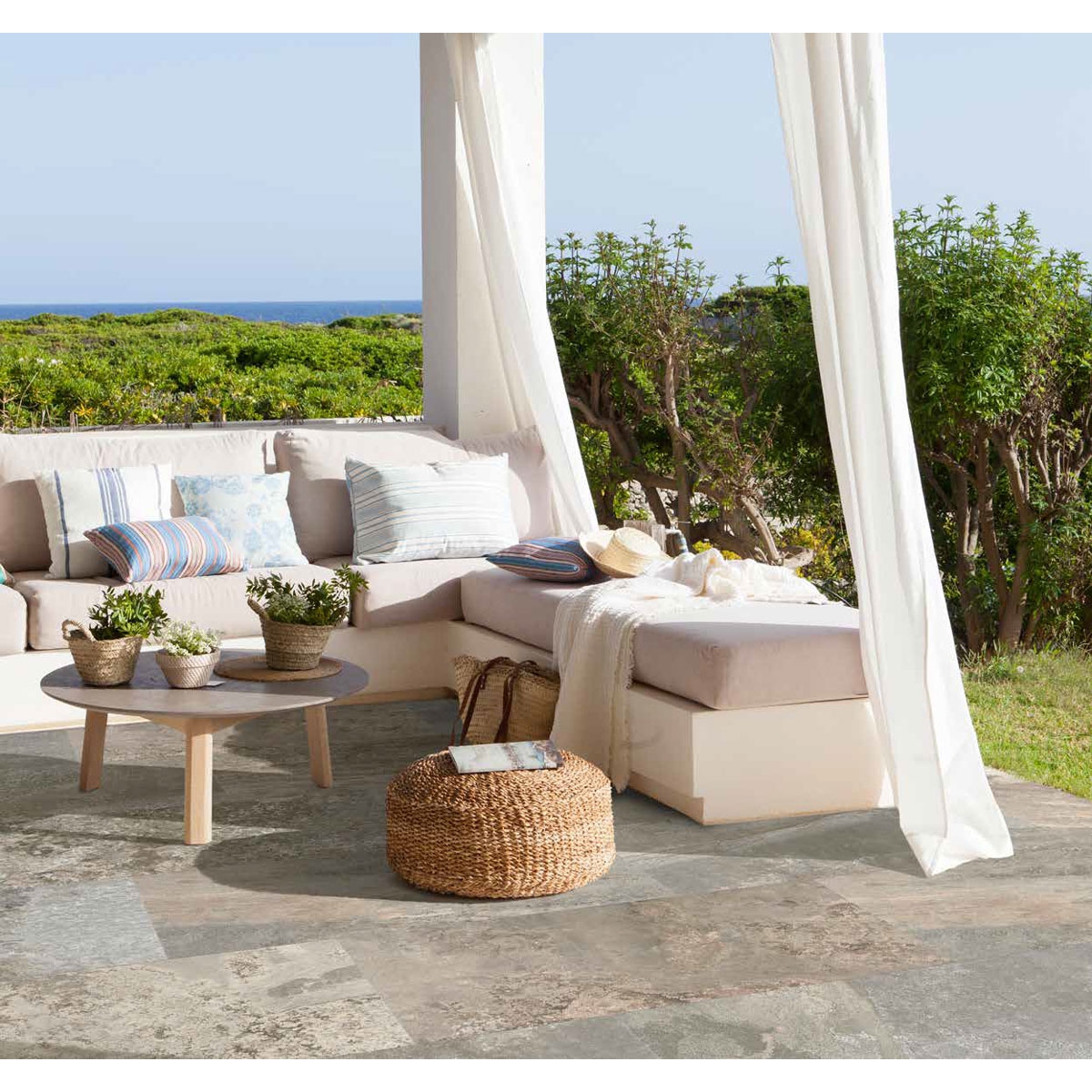 Base antideslizante Pietro Grey 31x62,6