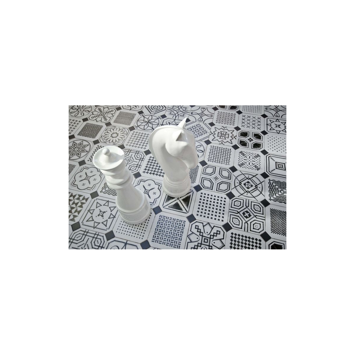 Wilder Sombra 20x20 Vaudeville Collection von Vives